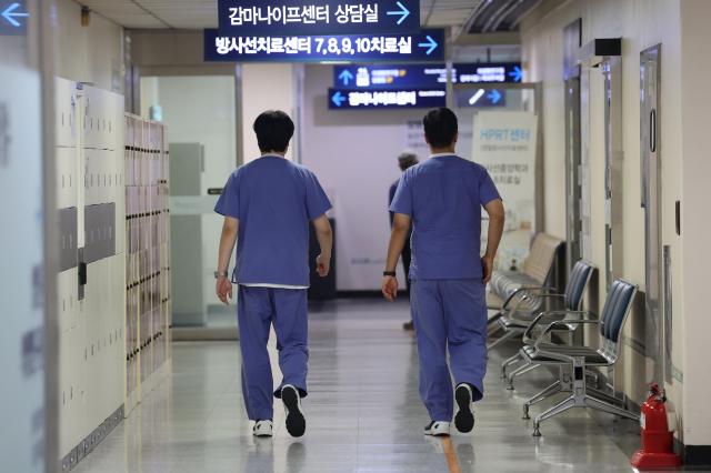 医学生宣布全面复课 医政矛盾终见曙光