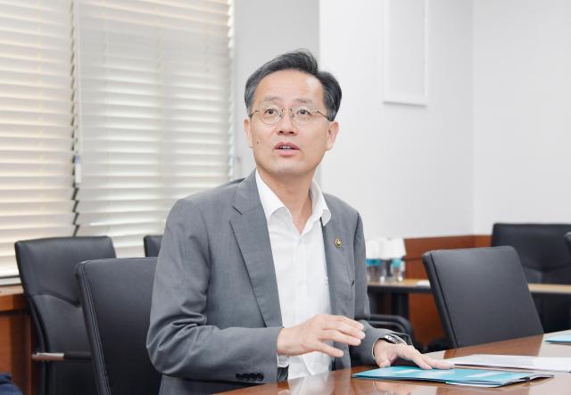 기재차관 