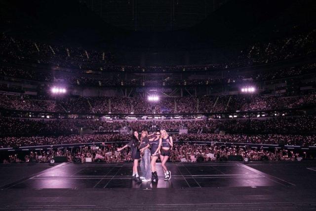 BLACKPINKs North American tour kicks off with sell-out concerts in Los Angeles