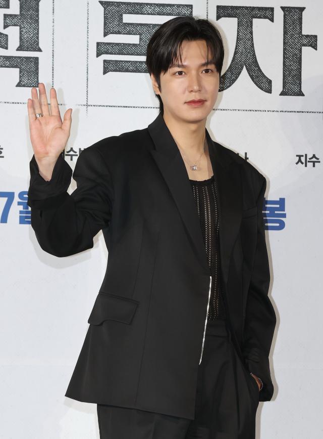 포즈 취하는 이민호 사진연합뉴스