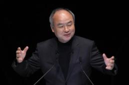손정의, 샘 올트먼 "AI 수요 폭발…AI 에이전트 10억개 만들 것"