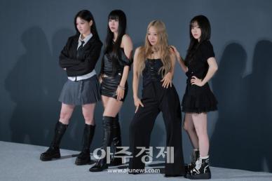 [포토] 우정잉 걸그룹, 광복80주년 기념 무대 오른다