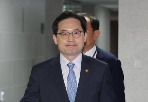 與, 온플법 중 거래공정화법만 패스트트랙 지정 검토…野와 합의 우선