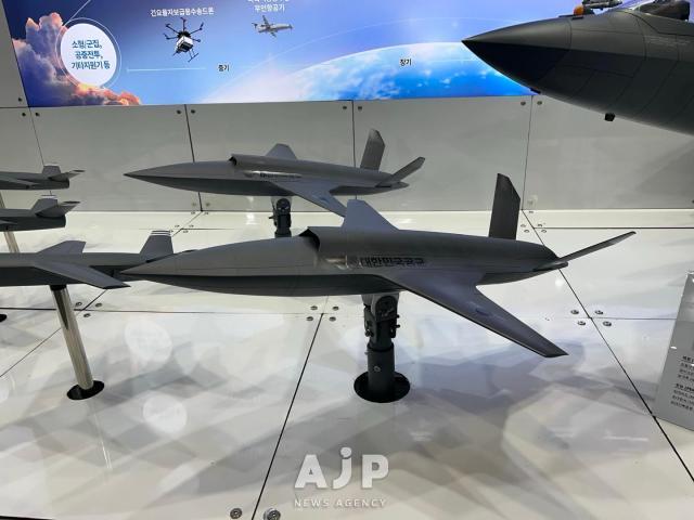 [K-Tech] Low birthrate forces military pivot toward drones, automation