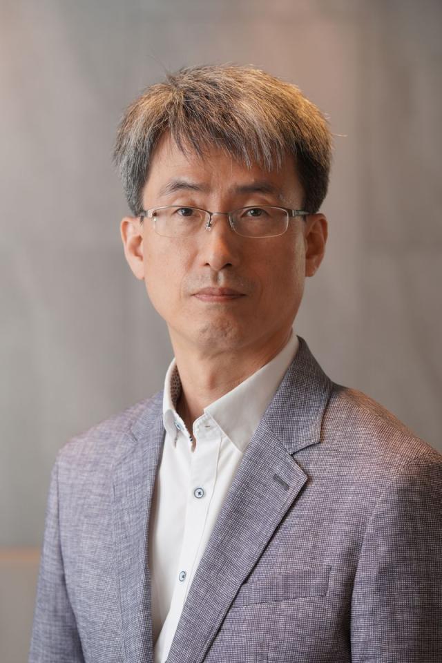물리학과 이현우 교수 사진포스텍