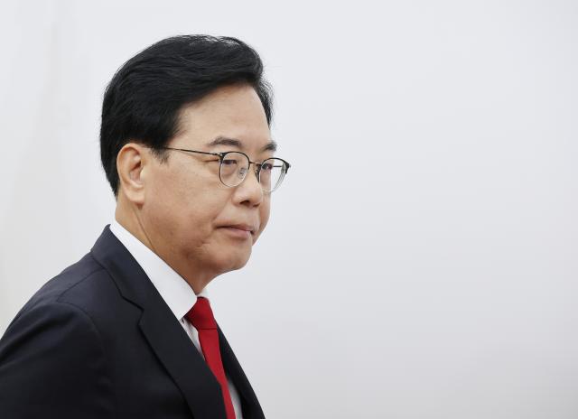 송언석 국민의힘 비상대책위원장 겸 원내대표가 21일 국회에서 열린 비상대책위원회의에 참석하고 있다 사진연합뉴스