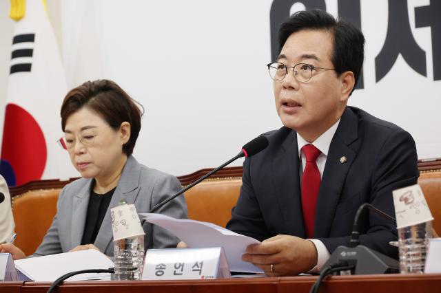 송언석 국민의힘 비상대책위원장 겸 원내대표가 21일 국회에서 열린 비상대책위원회의에서 발언하고 있다 사진연합뉴스