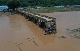 PHOTOS: Torrential rains, landslides devastate southern villages