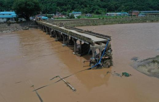 PHOTOS: Torrential rains, landslides devastate southern villages