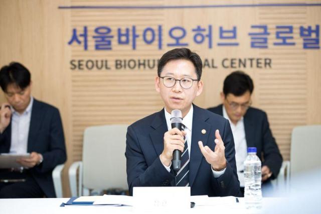 배경훈 과학기술정보통신부 장관이 21일 오후 서울 동대문구 서울바이오허브에서 열린 인공지능AI 바이오 전문가 간담회 에서 인사말을 하고 있다 사진과학기술정보통신부
