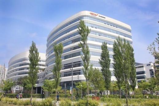 奥齿泰携手美国ZimVie 加速布局中国种植牙市场