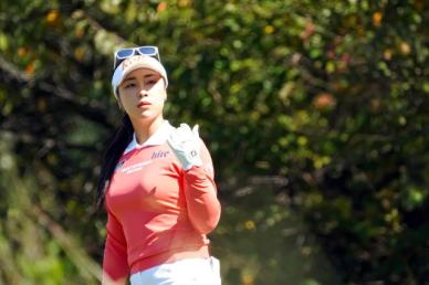 윤이나, 여자골프 세계랭킹 2계단 오른 35위…유해란 7위 유지