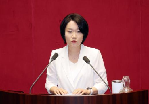 이소영, 보좌관 갑질, 일반직장과 달라 문진석 발언 반박…동의 못해