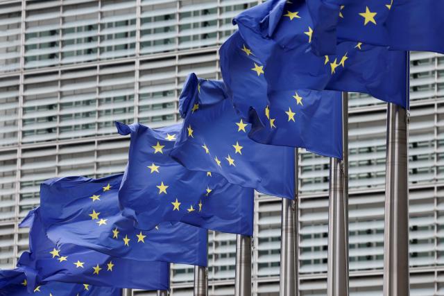벨기에 브뤼셀에 위치한 유럽연합EU 집행위원회 본부에서 EU 깃발들이 펄럭이고 있다 사진로이터연합뉴스