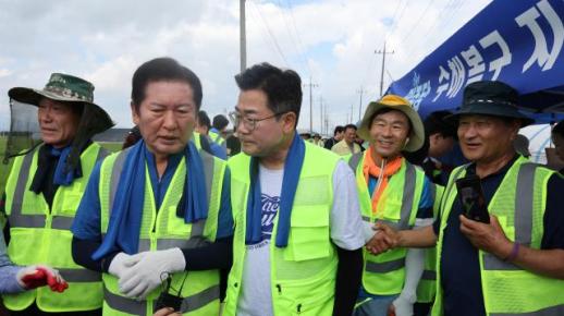 민주, 8·2 전당대회 원샷경선 확정...2차 방송토론도 연기 
