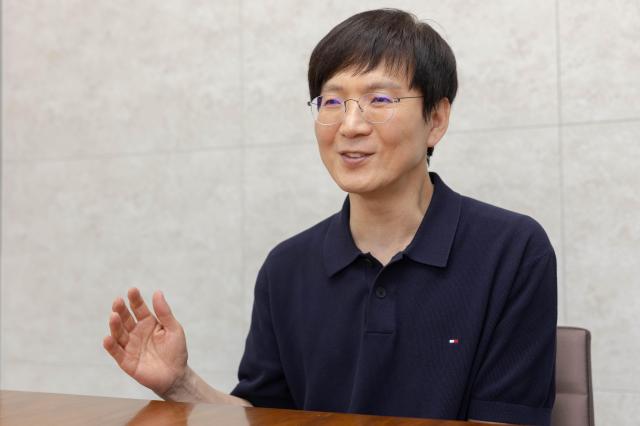 고준석 연세대 상남경영원 교수가 아주경제와 인터뷰를 진행하고 있다 사진유대길 기자