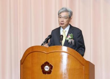 [권규홍의 리걸마인드] 김상환 헌재소장 국민 눈높이에서 끊임없이 점검...소외된 사람들 목소리 귀 기울여야