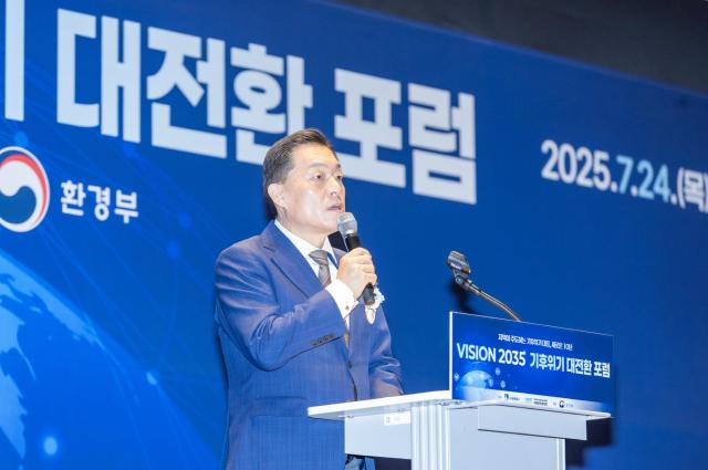 이재준 수원시장이 기념사를 하고 있다사진수원시