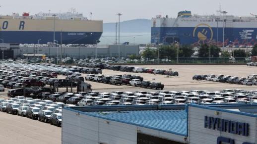 [K-Tech] Hyundai Motors earnings drop sharply despite record sales, weighed down by US tariffs