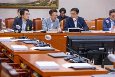 尹 거부 양곡관리법, 여야 합의로 농해수위 소위 통과