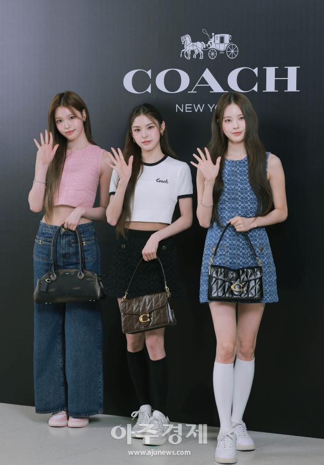 [포토] 코치 포토콜 참석한 정세비·마이·방지민