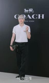[포토] TXT 휴닝카이, 코치 더현대 서울 매장 오픈 기념 포토콜 참석