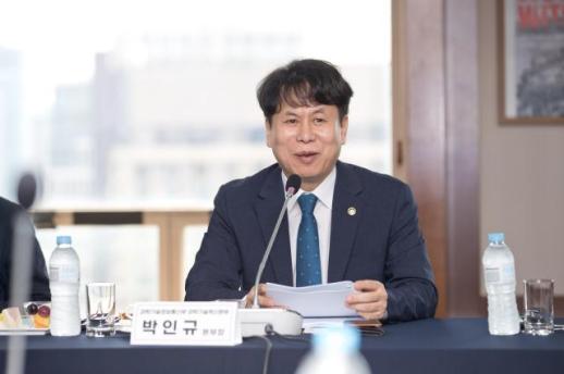 과기정통부, 내년 R&D 예산 30조 넘긴다…민간 중심 혁신 생태계 구축