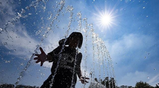連日続く猛暑に今年の熱中症患者2000人超え…去年の2.7倍