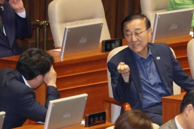 김윤덕 부동산 규제완화, 집값 자극했다… 공공주택 품질·주거복지 강화 시사