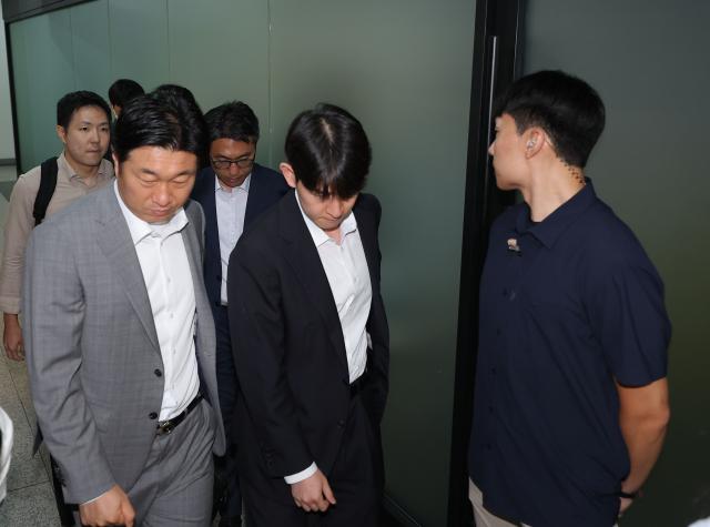 김건희 특검, 코바나컨텐츠 후원 의혹 송병준 컴투스 의장 조사
