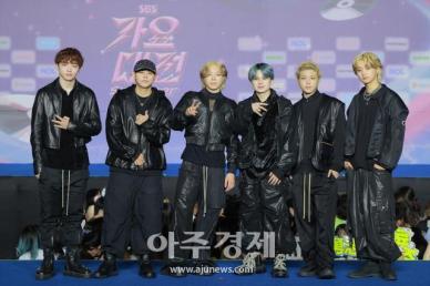 [포토] BE:FIRST(비:퍼스트), '2025 SBS 가요대전 Summer 블루카펫' 참석