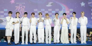 [포토] xikers(싸이커스), 2025 SBS 가요대전 Summer 블루카펫 참석