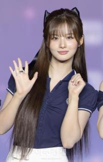 [포토] 포즈 취하는 엔믹스 설윤 (2025 SBS 가요대전 썸머)