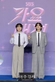 [포토] 포즈 취하는 잔나비 (2025 SBS 가요대전 썸머)