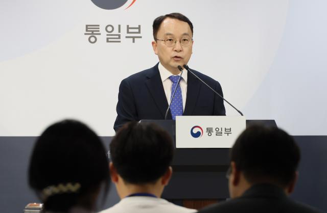 구병삼 통일부 대변인이 28일 서울 종로구 정부서울청사에서 열린 정례브리핑에서 북한 김여정 대남 담화와 관련한 질문에 답변하고 있다 사진연합뉴스