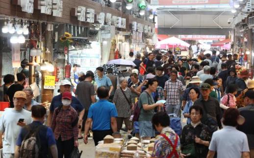 韩国7月上旬信用卡消费回升 内需复苏曙光初现