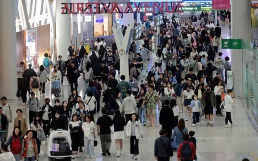 Hàn Quốc đón lượng khách du lịch trong 5 tháng đầu năm cao nhất kể từ năm 2022…Tập trung chủ yếu ở Seoul