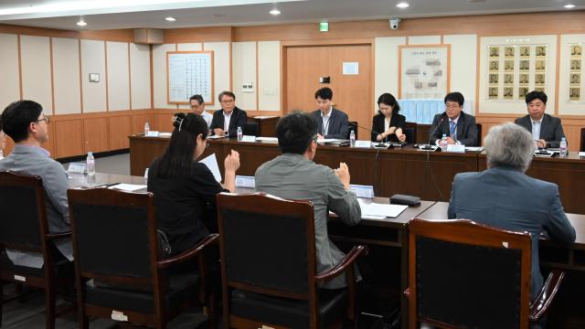 법무부 동포체류지원센터 지정서 수여식 및 간담회 현장 사진법무부