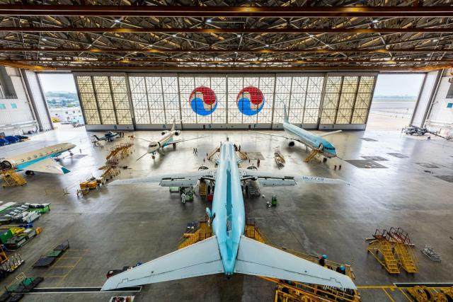 서울 김포공항 인근 대한항공 본사에 위치한 격납고