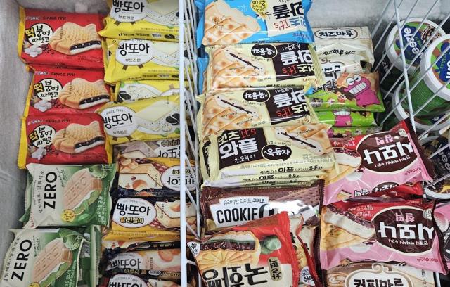 高温天气下冰淇淋退居二线 解渴冰饮需求激增