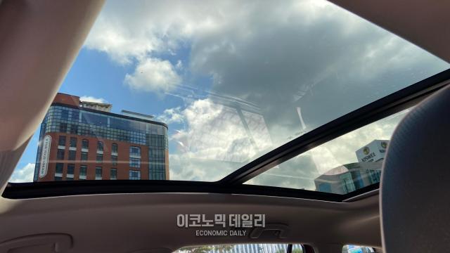 아틀라스 파노라믹 선루프사진김지영 기자