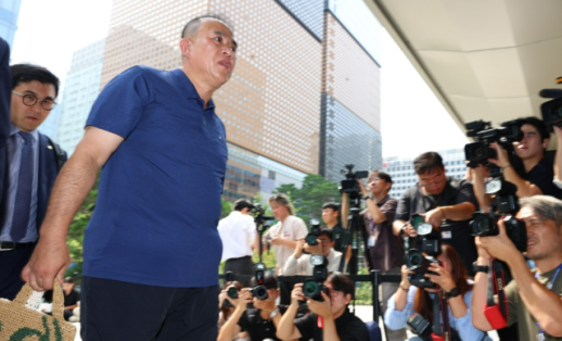 공천개입 명태균, 김건희 특검 출석...김진우 2차 소환