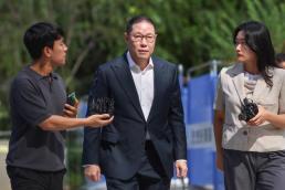 시민, 尹 상대 비상계엄 정신적 피해 손해배상 승소