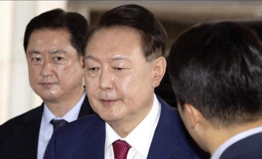 김건희 특검 尹, 변호인 선임...내일까지 체포영장 집행 없을 것