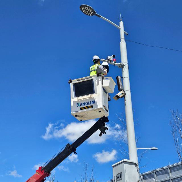 감천항 CCTV 교체 현장사진부산항만공사