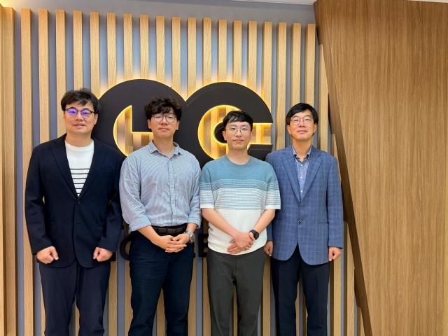 From left Professor Park In-kyu of KAISTs Department of Mechanical Engineering Professor Jung Yong-rok of Kyungpook National Universitys Department of Mechanical Engineering Dr Park Hyun-kyu of KAISTs Department of Mechanical Engineering Professor Kim Jeong of KAISTs Department of Mechanical Engineering Courtesy of KAIST
