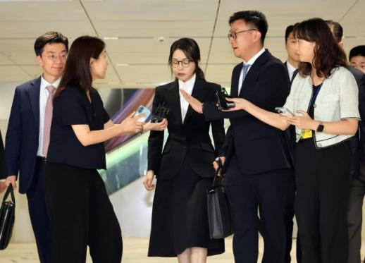 独检组提请批捕韩国前总统尹锡悦夫人金建希