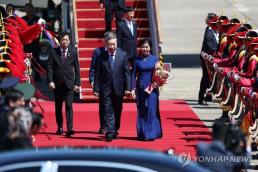 우상호 수석, 조국혁신당 등 野지도부 예방…열린 정치로 위기 함께 극복