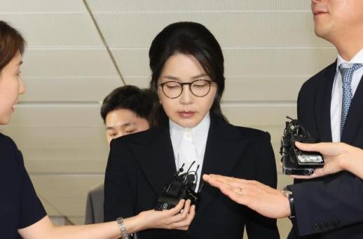 金建希北约项链事件发酵 特检组调查瑞熙建设人事请托