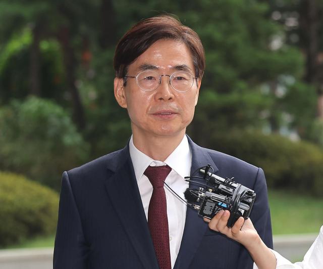 국민의힘 조경태 의원이 11일 서울 서초구 서울고등검찰청에 마련된 내란특검 사무실로 참고인 조사를 위해 출석하며 발언하고 있다 2025811 사진연합뉴스